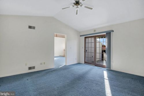 120 Strayer Dr, Carlisle PA 17013-4407 exterior