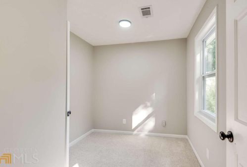 5068 Cold Springs Dr, Lilburn GA  30047-3776 exterior