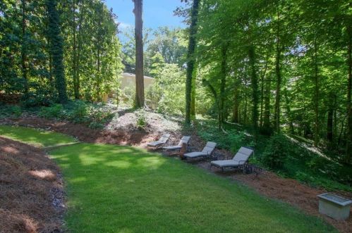 658 Edinboro Rd, Atlanta GA  30327-1214 exterior