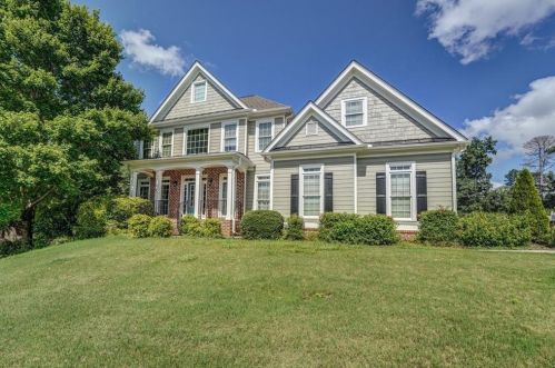 1211 James Walter Dr, Loganville, GA 30052-7232