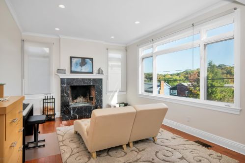 44 Nicholas Ave, Greenwich CT  06831-4924 exterior