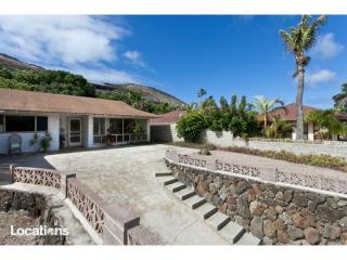 127 Nawiliwili St, Honolulu, HI 96825-2041
