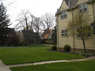 1989 Revere Rd, Cleveland OH  44118-2260 exterior