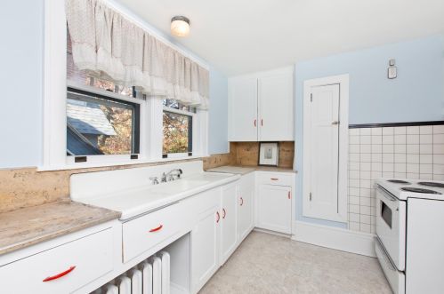 501 Grand Hl, Saint Paul MN  55102-2612 exterior