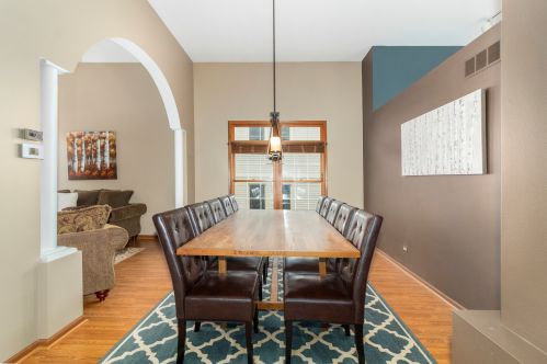 660 Tall Grass Dr, Lemont IL  60440-4217 exterior