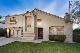 638 Simon St, Visalia, CA 93292-6824
