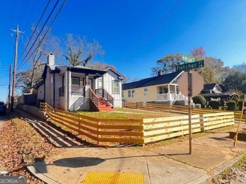 1074 Hobson St, Atlanta GA  30310-2913 exterior