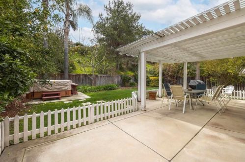1352 Granite Springs Dr, Chula Vista CA  91915-1540 exterior