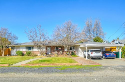 1096 Filbert Ave, Chico, CA 95926-2862