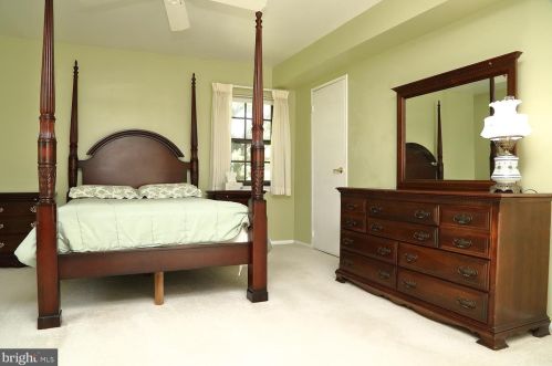 59 Valleybrook Dr, Lancaster PA  17601-4612 exterior