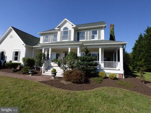 902 Saint Michael Dr, Gambrills, MD 21054-1635
