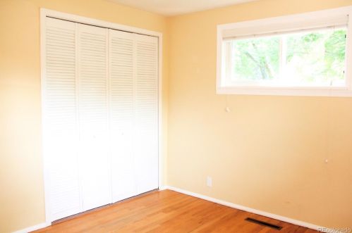 661 Bates Ave, Englewood CO 80113-1663 exterior