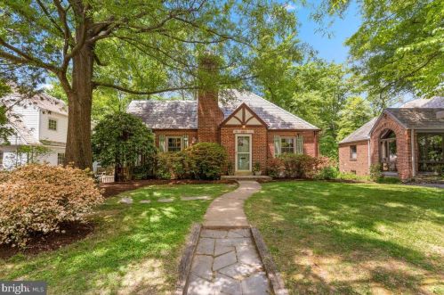 427 Pershing Dr, Silver Spring, MD 20910-4254