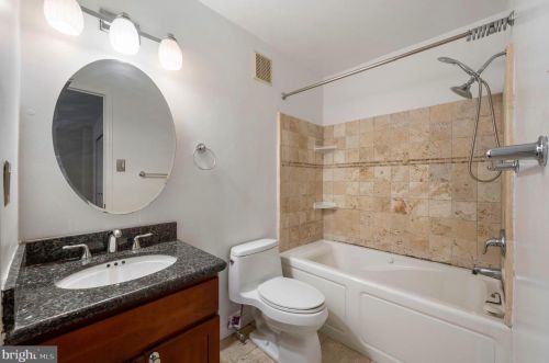 214 22nd St, Philadelphia PA 19132-1505 exterior