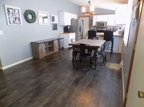 205 Interlaken Rd, Fairmont, MN 56031-3427