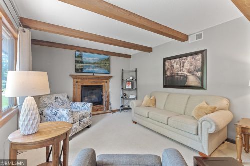 789 Heather Dr, Saint Paul MN  55126-3117 exterior