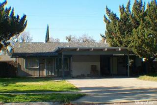 1014 Roselawn Ave, Modesto, CA 95351-3828