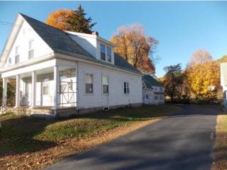 312 North St, Chester, VT 05143-8808