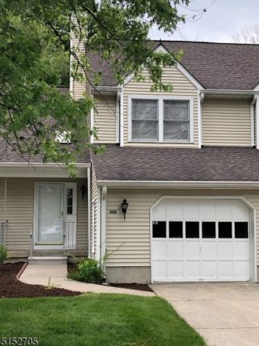 618 Colby Ct, Hackettstown NJ  07840-1600 exterior