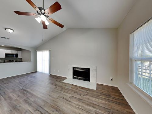 10356 Chelmsford Dr, Dallas TX  75217-3126 exterior