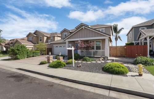 2940 Compton Pl, Tracy, CA 95377-8535