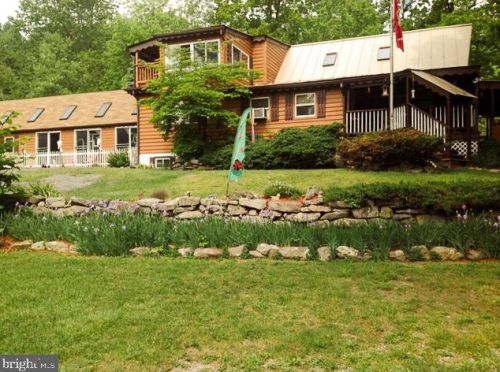 289 Cottonwood Dr, Mathias, WV 26812-8170