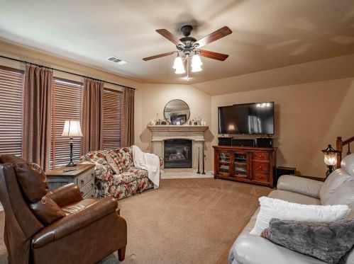 2605 Las Ventanas Trl, Fort Worth TX  76131-2808 exterior