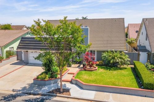 4276 Via Norte, Cypress, CA 90630-2748