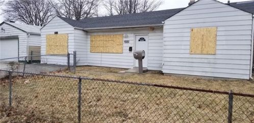 2401 Catherwood Ave, Indianapolis IN  46219-1616 exterior