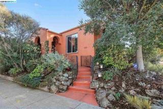 1532 Channing Way, Berkeley, CA 94703-1648