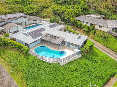 44-174 Nanamoana St, Kaneohe, HI 96744-2555