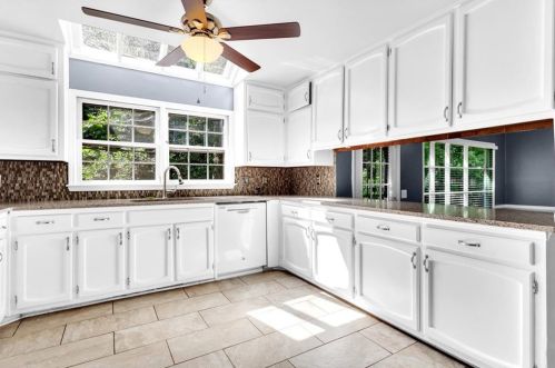 510 Calaveras Dr, Atlanta GA  30350-4002 exterior