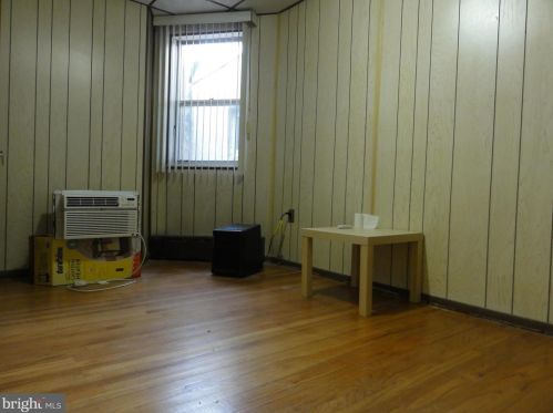 2516 10th St, Philadelphia PA 19148-4424 exterior