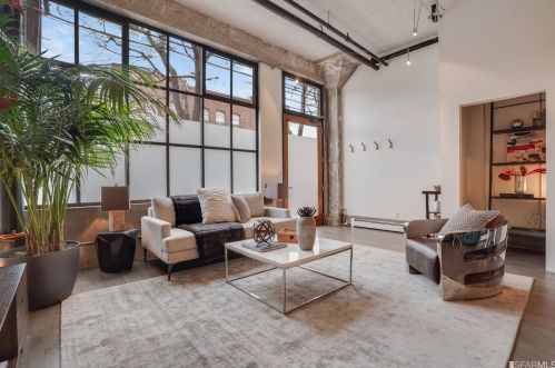 2711 18th St, San Francisco, CA 94110-2143