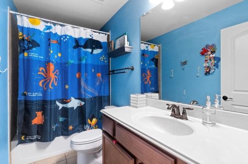 1649 Treeta Trl, Uhland TX 78640 exterior