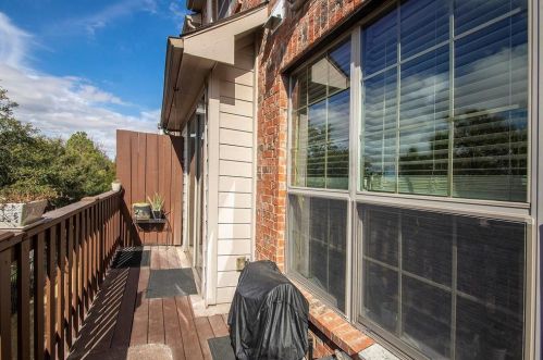 1416 Biltmore Ln, Irving TX  exterior