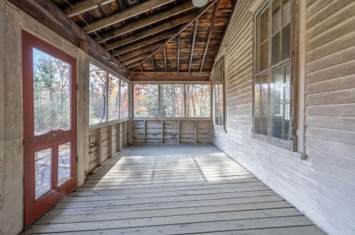 366 Drake Hill Rd, Barrington, NH 03884-6812