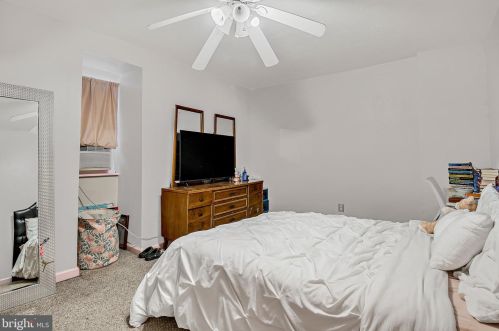 722 Wallace St, York PA 17403-1337 exterior