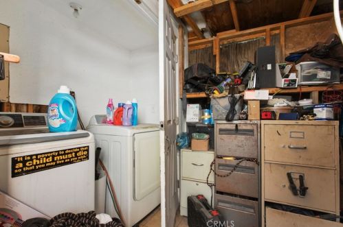 2950 11th St, Riverside CA  92507-4961 exterior