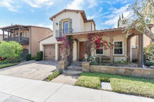 61 Fanlight, Irvine, CA 92620-3435