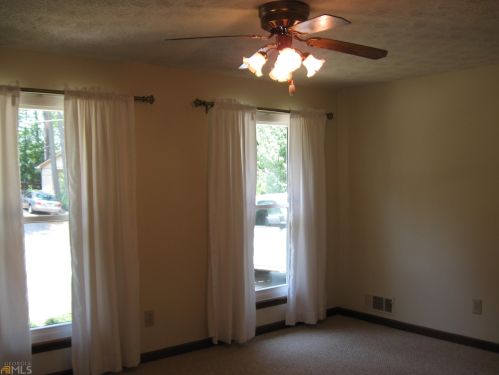 3464 Underwood Ct, Conyers, GA 30013-2304