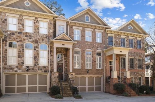 1115 Charles Towne Sq, Atlanta, GA 30328-5705
