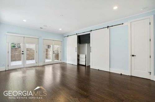 1074 Abington Ct, Atlanta GA  30319 exterior