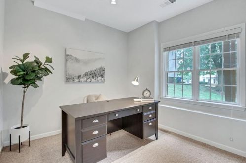 179 Bowen Cir, Atlanta GA  30315-2602 exterior