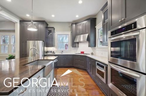 1074 Colquitt Ave, Atlanta GA  30307-1922 exterior