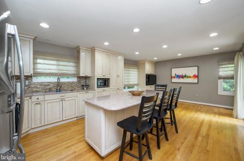 6432 Cardinal Ln, Columbia, MD 21044-4021