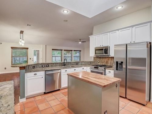 14712 Bescott Dr, Austin TX  78728-5730 exterior