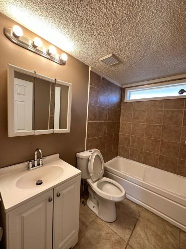 610 Canal St, Merced CA  95341-6630 exterior