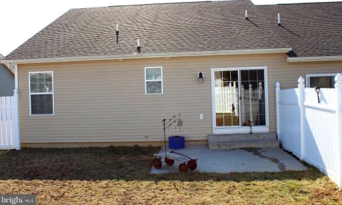 36 Star Dr, Hanover, PA 17331-9405