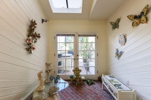 15 Sunrise, Irvine CA  92603-3719 exterior